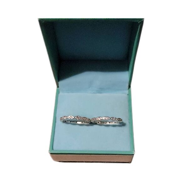 Gorgeous 925 Sterling Thin Scalloped Sim Diamond Stack Band Rings/Ring Guards #8 - Picture 1 of 4